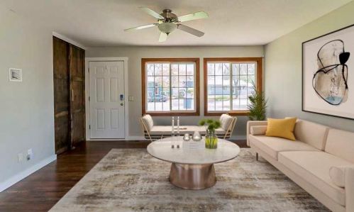 112508 Scott Ln, Chaska, MN 55318-2839