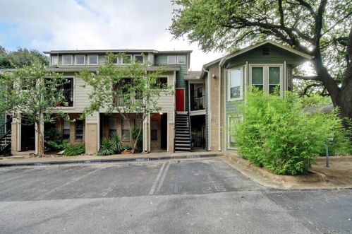 2104 Cullen Ave, Austin TX 78757-2465 exterior