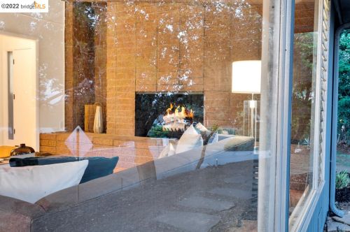 1 Avenida Dr, Berkeley CA 94708-2146 exterior