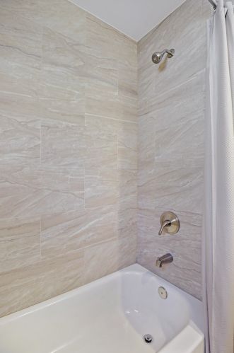 4106 Austin Ave, Chicago IL 60634-1617 exterior