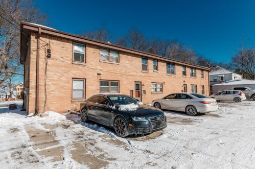 1933 Oklahoma Ave, Milwaukee WI  53207-2951 exterior