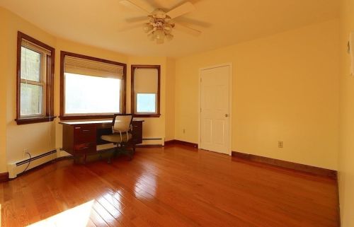 218 Norfolk St, Worcester MA 01604-2910 exterior