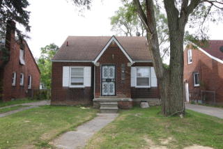 15630 Spring Garden St, Detroit MI  48205-3529 exterior