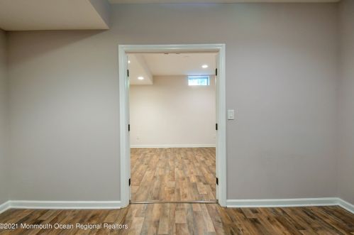 5 Markus Ct, Jackson Twp NJ  08527-2886 exterior