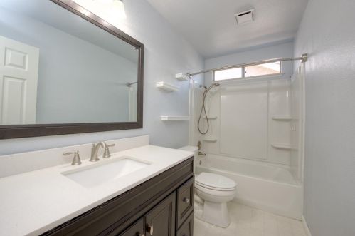 3927 Paula Ct, Turlock CA  95382-8507 exterior