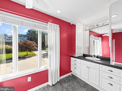 318 Ocean Vw Blvd, Lewes DE 19958-1296 exterior