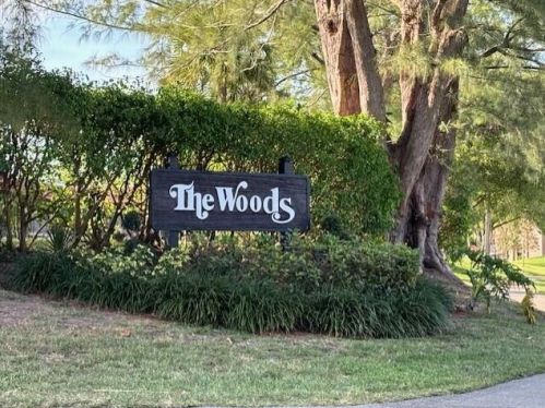 21905 Lake Forest Cir, Boca Raton FL  33433-3310 exterior