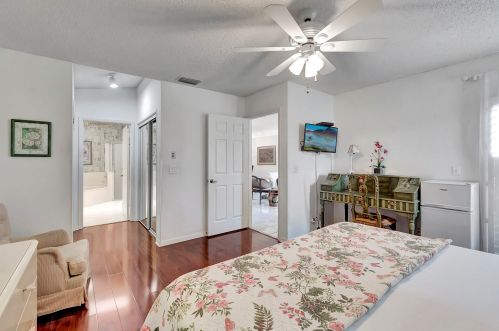 8051 Nadmar Ave, Boca Raton FL 33434-5404 exterior