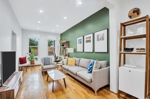 1278 Findlay Ave, Bronx, NY 10456-3206