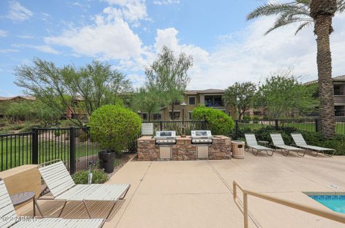 21320 56th St, Phoenix AZ  85054-5401 exterior