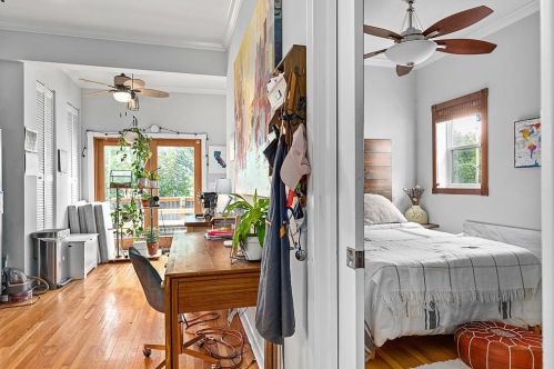 3046 Leavitt St, Chicago IL 60618-8114 exterior