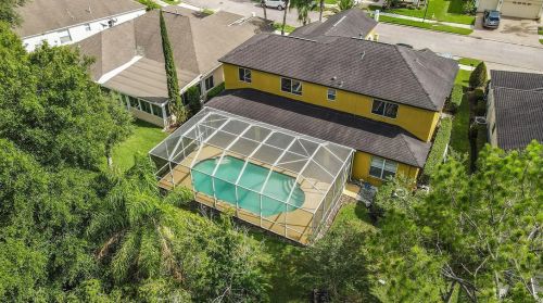 10424 Canary Isle Dr, Tampa, FL 33647-2712