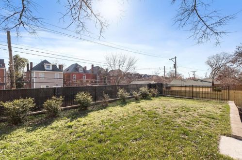 3826 Arsenal St, Saint Louis MO 63116-4803 exterior