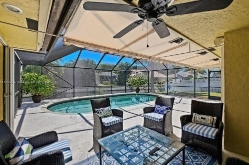 7260 4th Ave, Boca Raton, FL 33487-2352