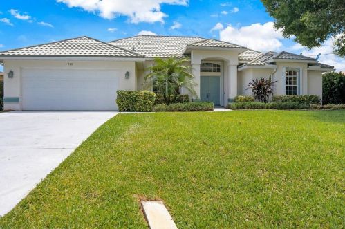 272 Surfside Ave, Fort Pierce FL  34983-1286 exterior