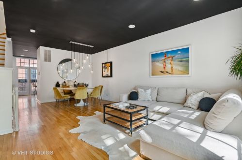 2666 Southport Ave, Chicago IL  60614-1228 exterior