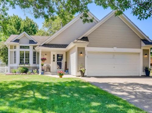 7787 24th St, Saint Paul, MN 55128-5111