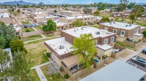 8427 34th Ave, Phoenix AZ  85051-5952 exterior