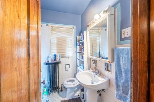 1413 10 Ave, Broadview IL 60153-1537 exterior