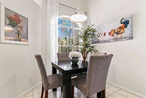 6392 Long Ky Ln, Boynton Beach FL 33472-2374 exterior