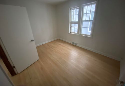 903 4 St, Duluth MN 55805-1730 exterior