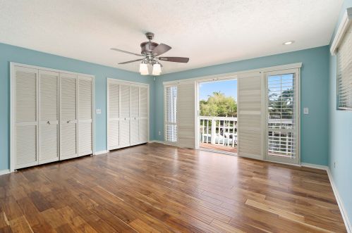 2500 Harbour Cv Dr, Fort Pierce FL 34949-1561 exterior