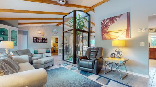 2471 Shell Ave, Fort Pierce FL  34952-6857 exterior