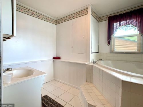 4672 Lk Sarah Dr, Maple Plain MN 55359-8728 exterior