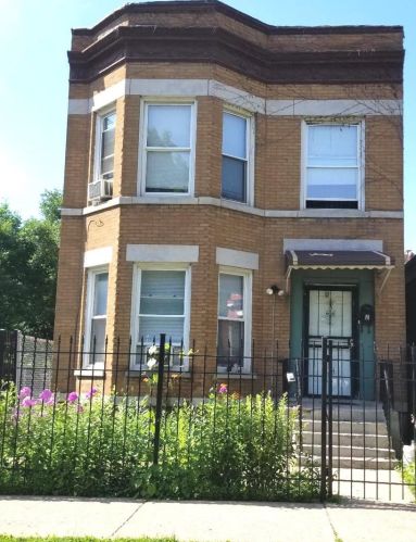 3837 Huron St, Chicago, IL 60624-1133