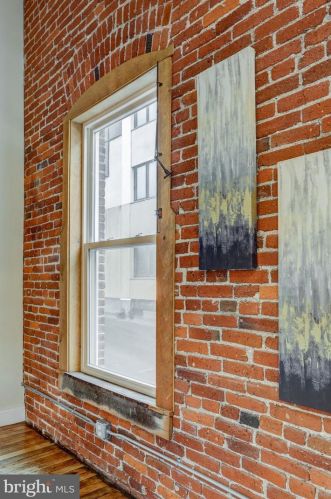 220 Prince St, Lancaster PA 17603-5878 exterior