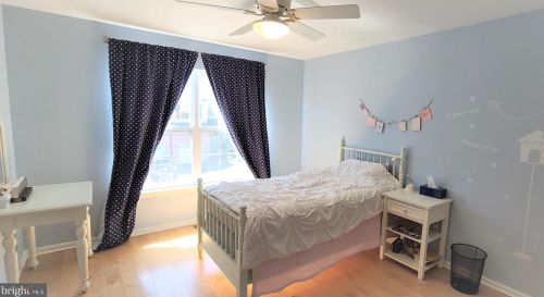 121 Hoover Ave, Princeton NJ 08540-4640 exterior