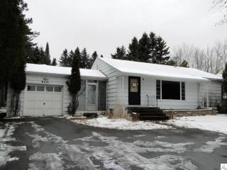 8241 Congdon Blvd, Duluth, MN 55804-2748