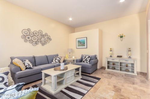 44115 16 St, Phoenix AZ exterior