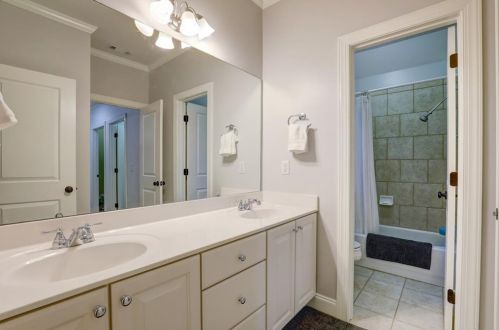 1584 Dresden Dr, Atlanta GA 30341-5263 exterior