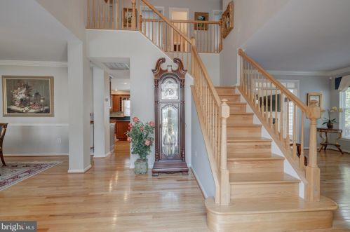 6366 Alderman Dr, Alexandria, VA 22315-3731