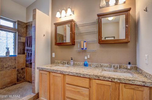 2317 Catalina View Dr, Tucson AZ  85742-4481 exterior