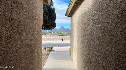 5756 Cortaro Crossing Dr, Tucson AZ  85742-8128 exterior