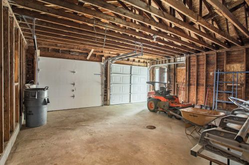 324 Michigan Ave, Three Rivers MI 49093-1124 exterior