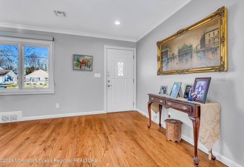 42 Delaware Ave, West Long Branch NJ  07764-1744 exterior