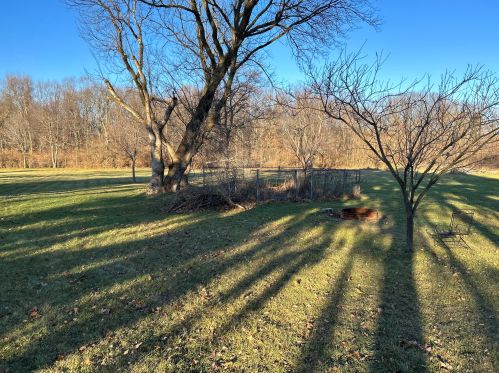 7313 Red Arrow Hwy, Watervliet MI 49098-8553 exterior