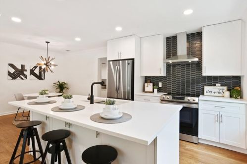 3763 Gloucester Dr, Tucker GA  30084-7204 exterior