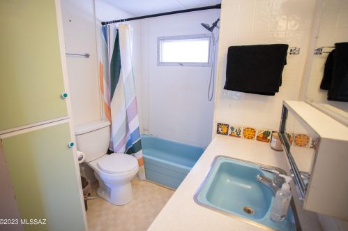 5401 Flying M St, Tucson AZ 85713-6421 exterior