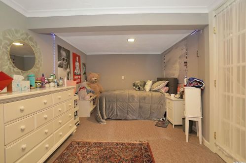 45 Grissom Way, Hauppauge NY 11788-4418 exterior