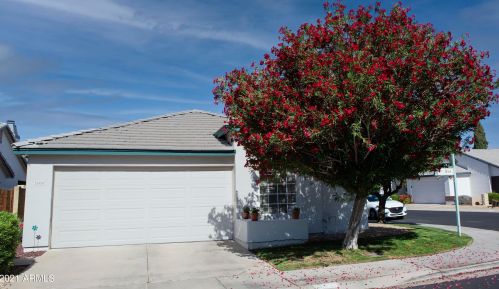 15830 4th Dr, Phoenix, AZ 85023-4410