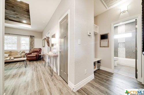 1133 Overbrook Ln, Spring Branch TX 78070-5363 exterior