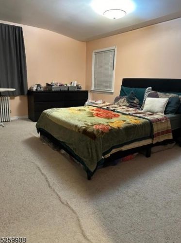 28 Phyllis Rd, Town Center NJ  07052-3526 exterior