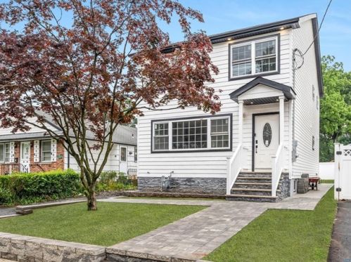 356 New Milford Ave, Dumont NJ 07628-2147 exterior