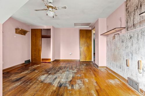 1717 Sillview Dr, Pittsburgh PA 15243-1558 exterior