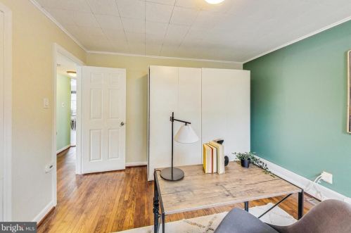 903 Robin Rd, Silver Spring MD  20901-1872 exterior