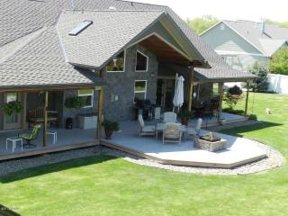 7801 Ryegrass Rd, Yakima, WA 98903-8909